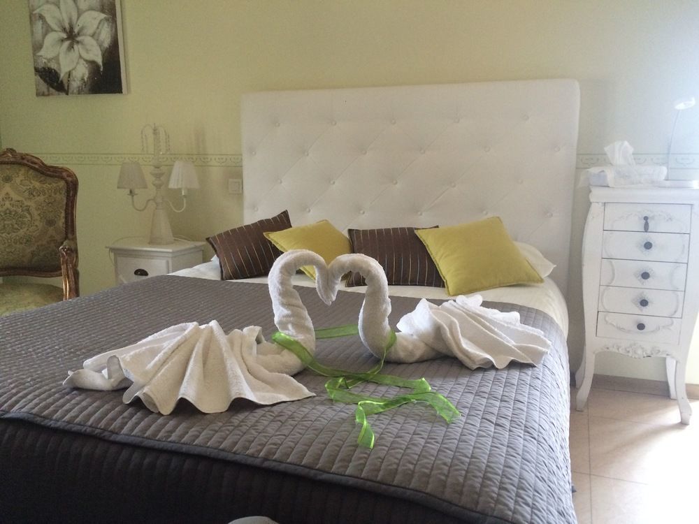 Chambre D'Hotes Domaine Le Castagne 欧什 外观 照片